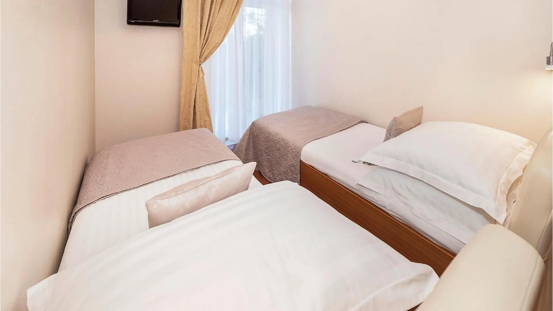 Gorgeous Apartment In Porat - Malinska With Wifi